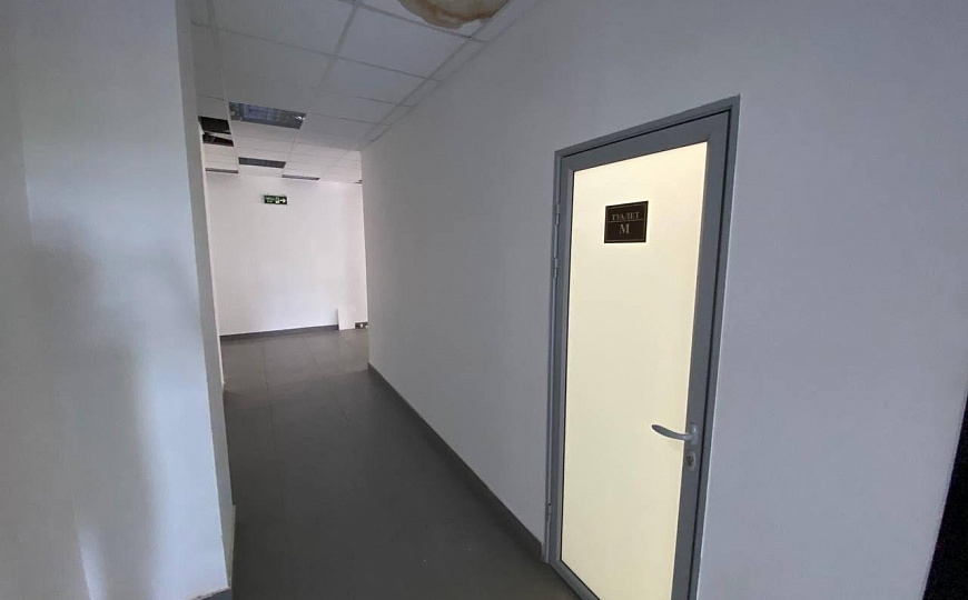 Офисное помещение на первой линии, 492 м² фото