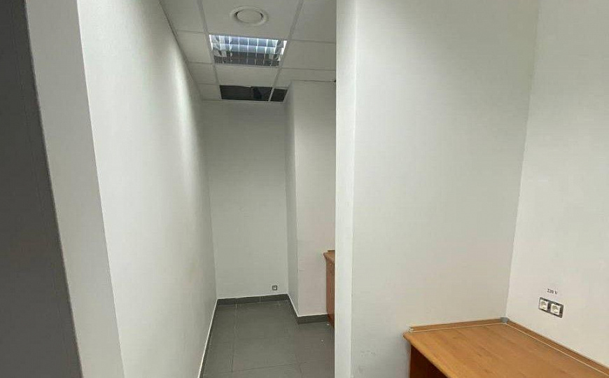 Офисное помещение на первой линии, 492 м² фото