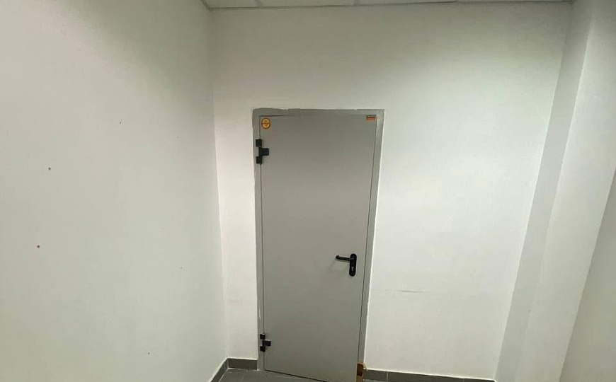 Офисное помещение на первой линии, 492 м² фото