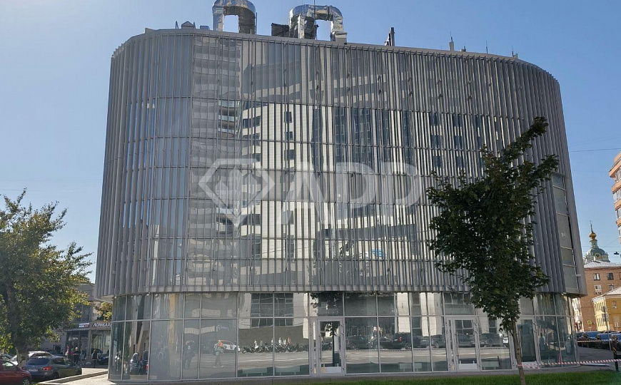 Ресторанная площадка 336 м² в центре — высокий трафик, у метро фото