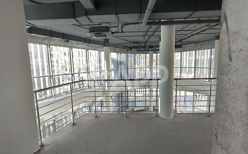 Ресторанная площадка 336 м² в центре — высокий трафик, у метро фото