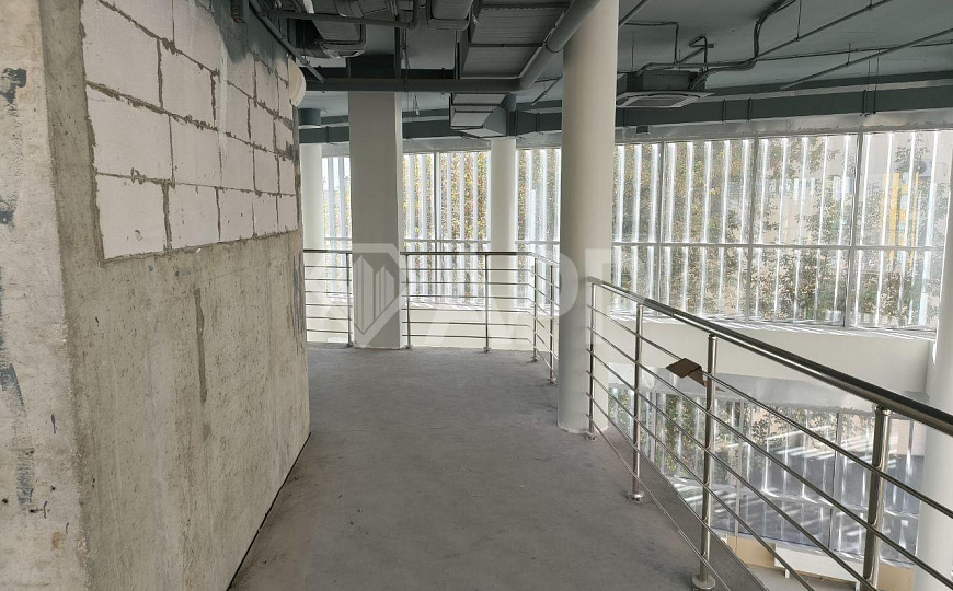 Ресторанная площадка 336 м² в центре — высокий трафик, у метро фото