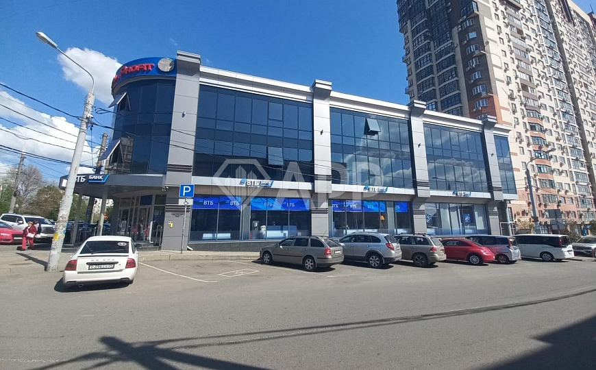 Сдаю торговое помещение, 310 м² фото