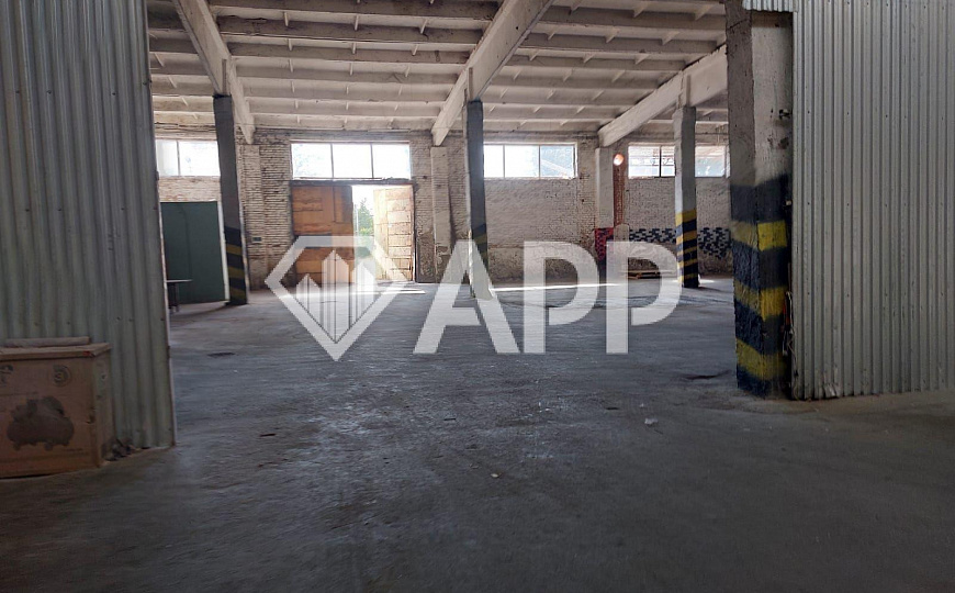 Сдам складское помещение, 550 м².  фото