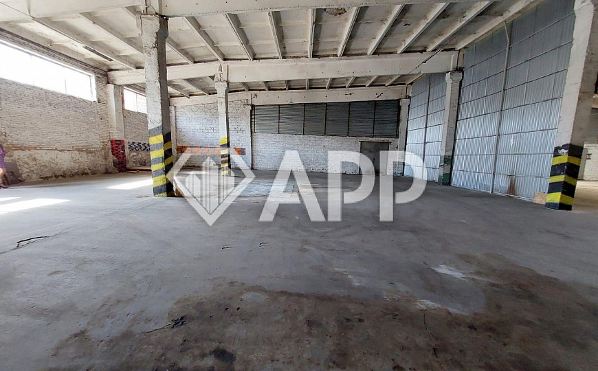 Сдам складское помещение, 550 м².  фото