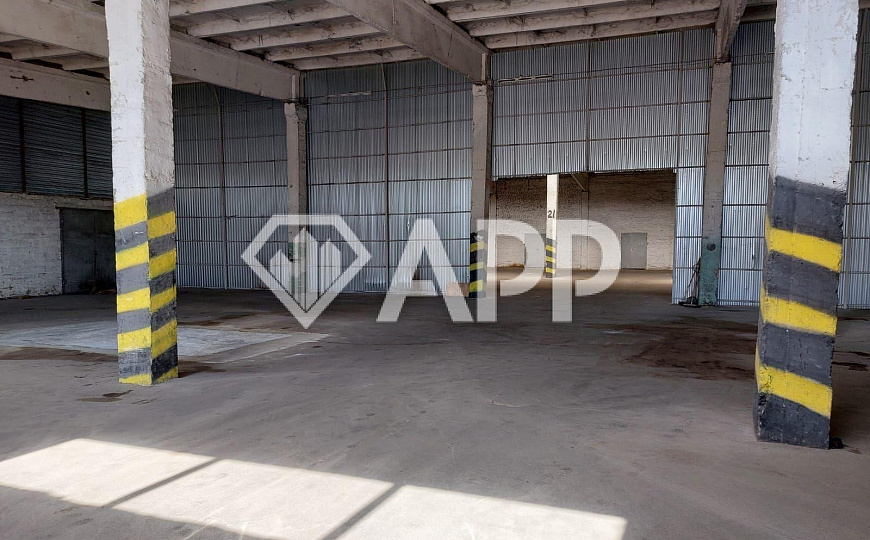 Сдам складское помещение, 550 м².  фото