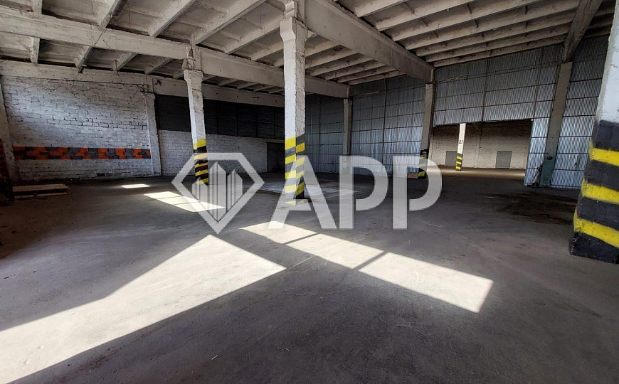 Сдам складское помещение, 550 м².  фото