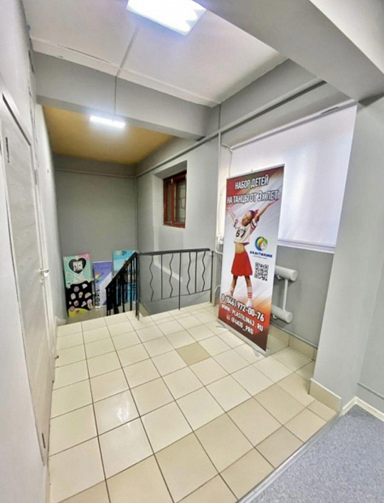  Отдельно стоящее здание, 1 736 м² фото