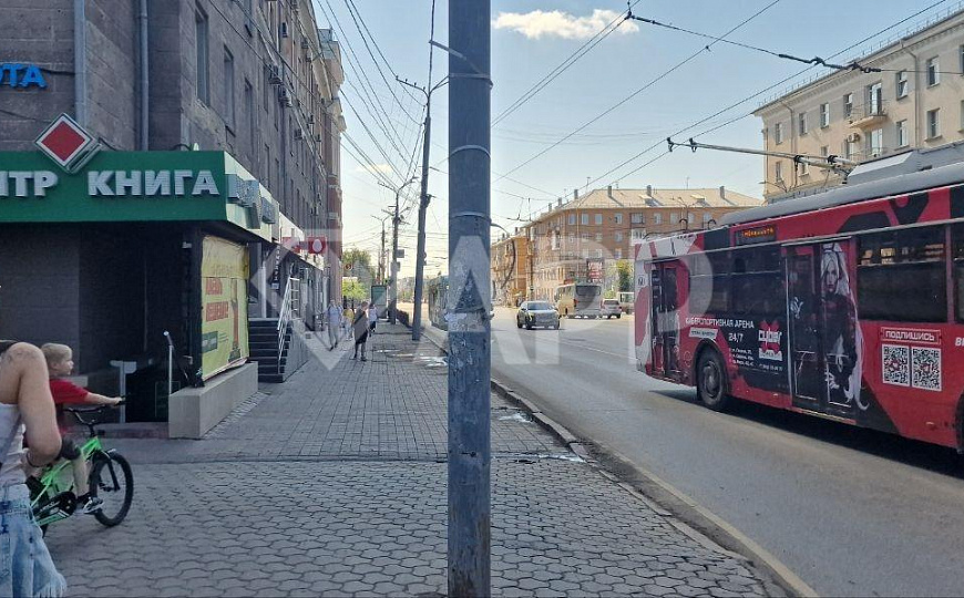 Центр города/Голубой огонёк/Высокий трафик/Отдельный вход фото