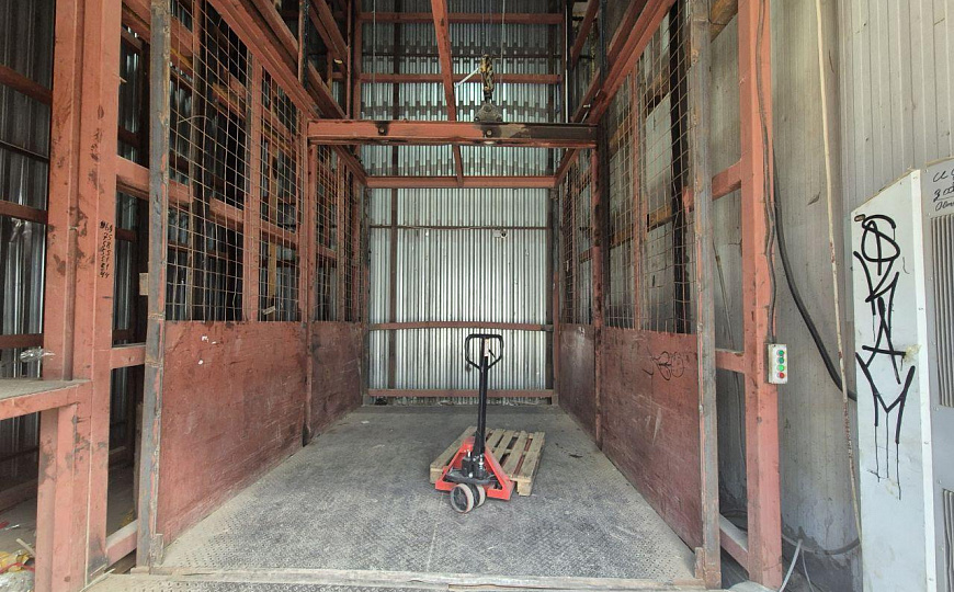 Склад 930 кв.м. возможно деление фото