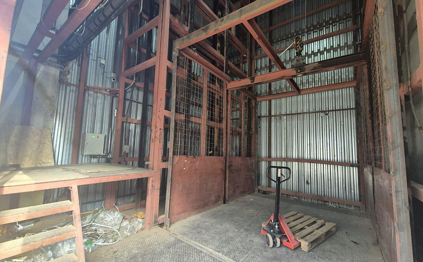 Склад 930 кв.м. возможно деление фото