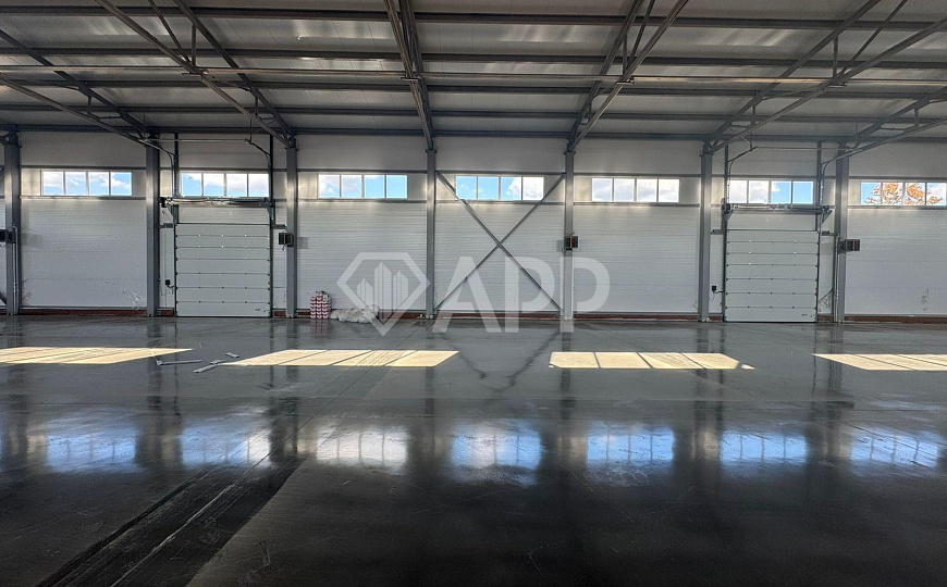 Сдаю 1292 м² на Промпарковой! фото