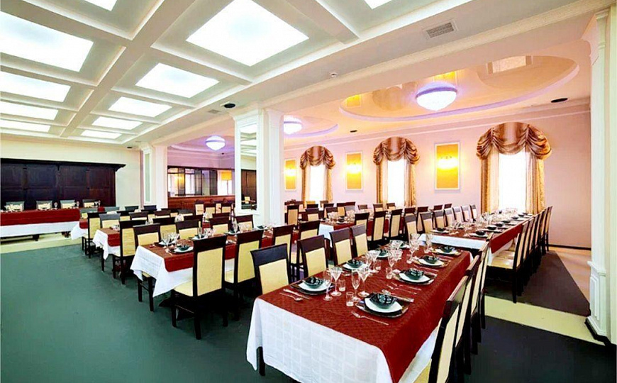 Помещение свободного назначения, 2 400 м² фото