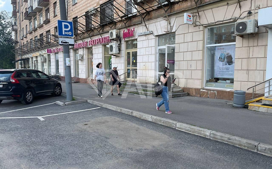Сдам помещение на Ломоносовском проспекте фото