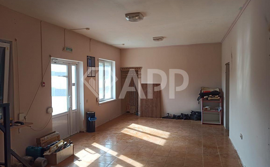 Сдаю помещение на первой линии, 74 м² фото