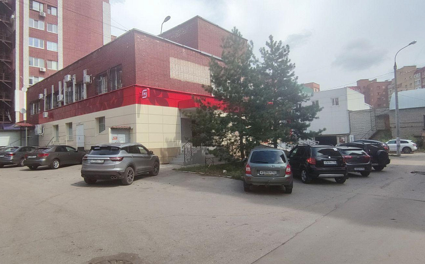 Сдам офис с большой парковкой, 115 м² фото