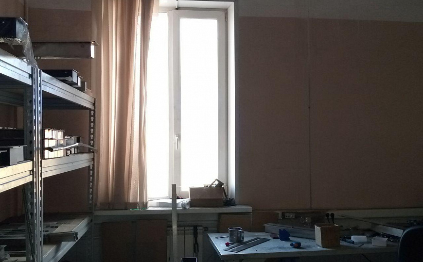 Продажа производственной базы. Действующий арендатор. фото