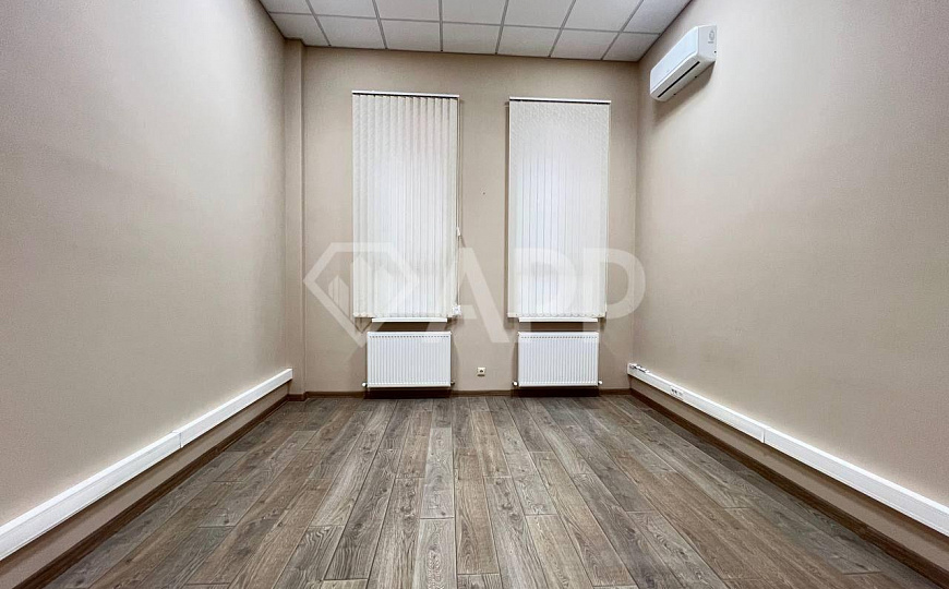 Сдаю офисное помещение, 117 м² фото