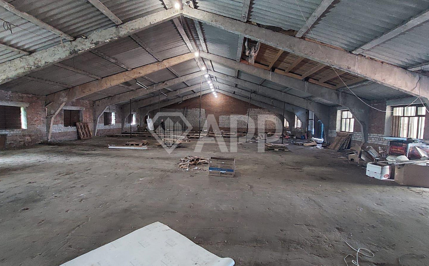 Сдам помещение под магазин, склад. 300 м² фото