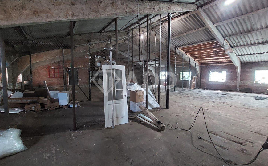 Сдам помещение под магазин, склад. 300 м² фото