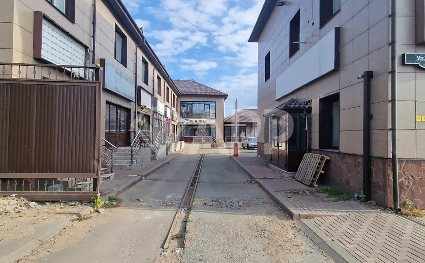 Площадь свободного назначения 200 м2 в БЦ на Профинтерна 6  фото