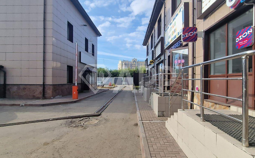 Площадь свободного назначения 200 м2 в БЦ на Профинтерна 6  фото