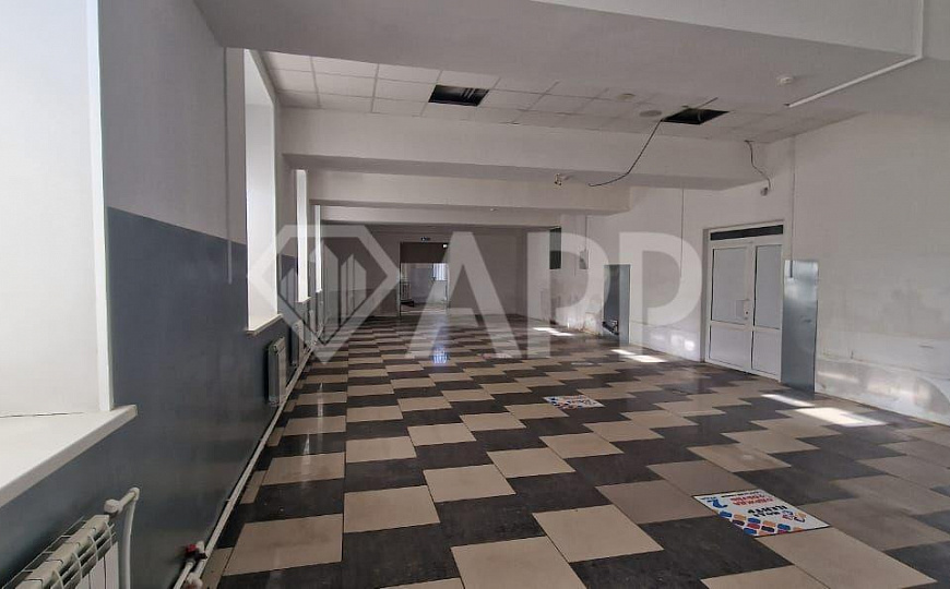 Площадь свободного назначения 200 м2 в БЦ на Профинтерна 6  фото