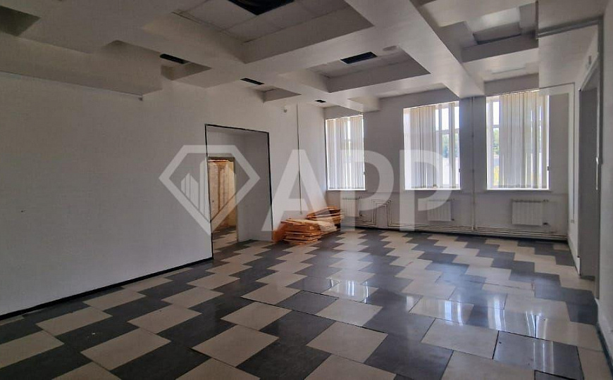 Площадь свободного назначения 200 м2 в БЦ на Профинтерна 6  фото