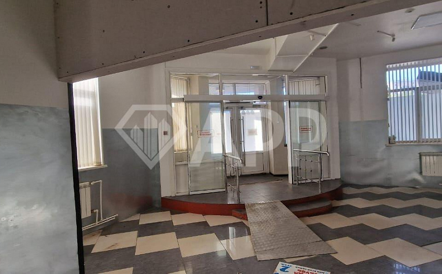 Площадь свободного назначения 200 м2 в БЦ на Профинтерна 6  фото