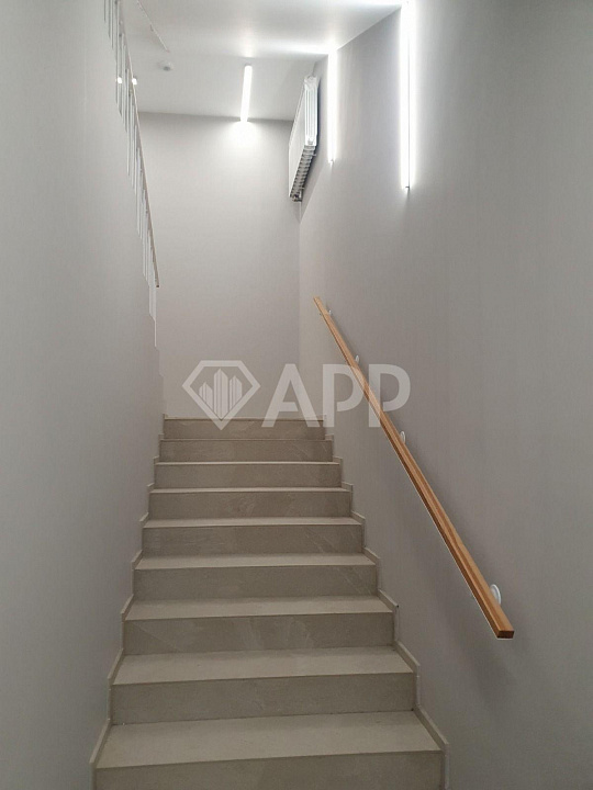 Сдам офисное помещение, 271 м² фото