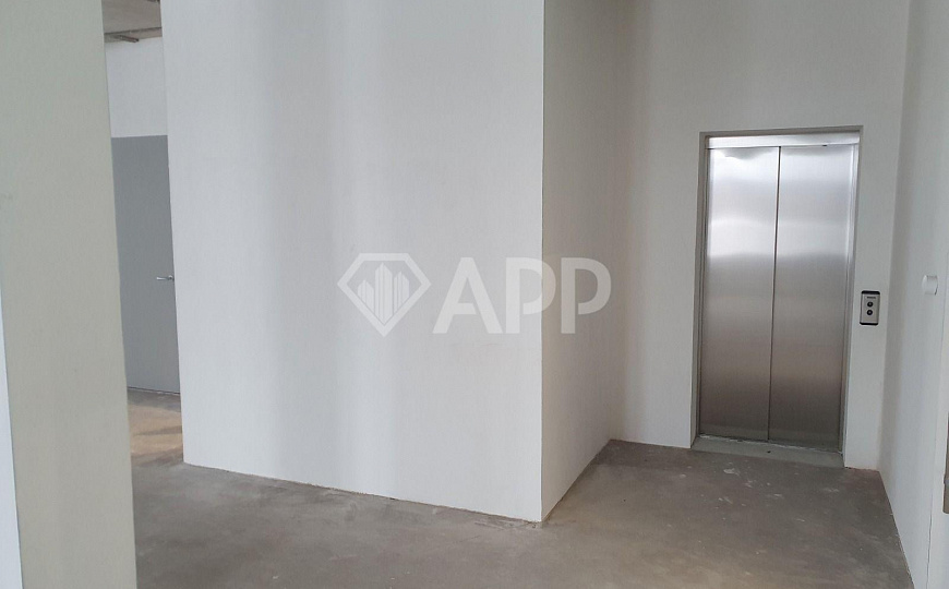 Сдам офисное помещение, 271 м² фото