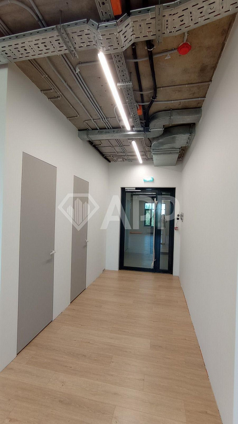 Сдам офисное помещение, 271 м² фото