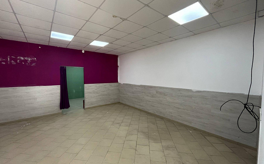 Помещение. Земля. Центр. Строительство фото