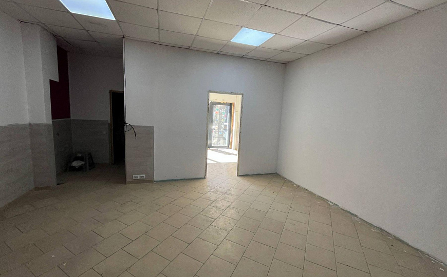 Помещение. Земля. Центр. Строительство фото