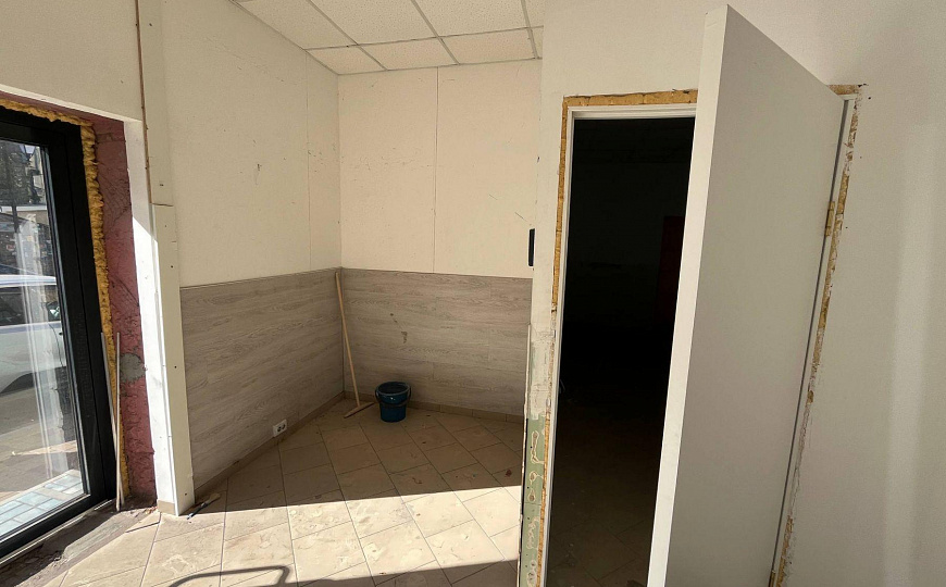 Помещение. Земля. Центр. Строительство фото