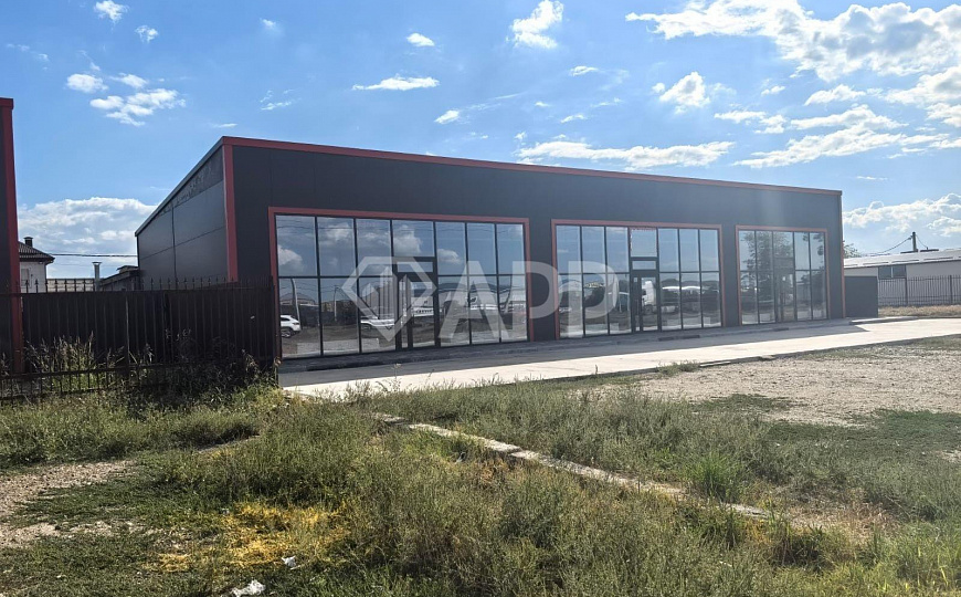 Сдаю 1 этаж 1 линия с ремонтом, 365 м² фото