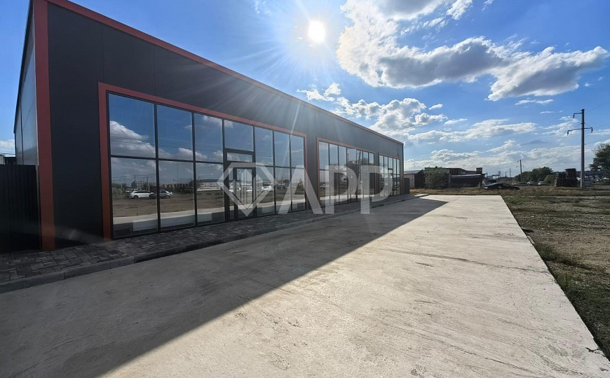 Сдаю 1 этаж 1 линия с ремонтом, 365 м² фото