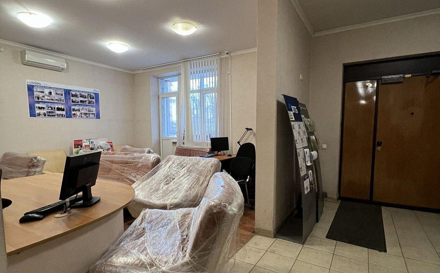 Офис 127 м² с кабинетной нарезкой  фото