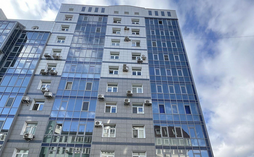 Офис 127 м² с кабинетной нарезкой  фото