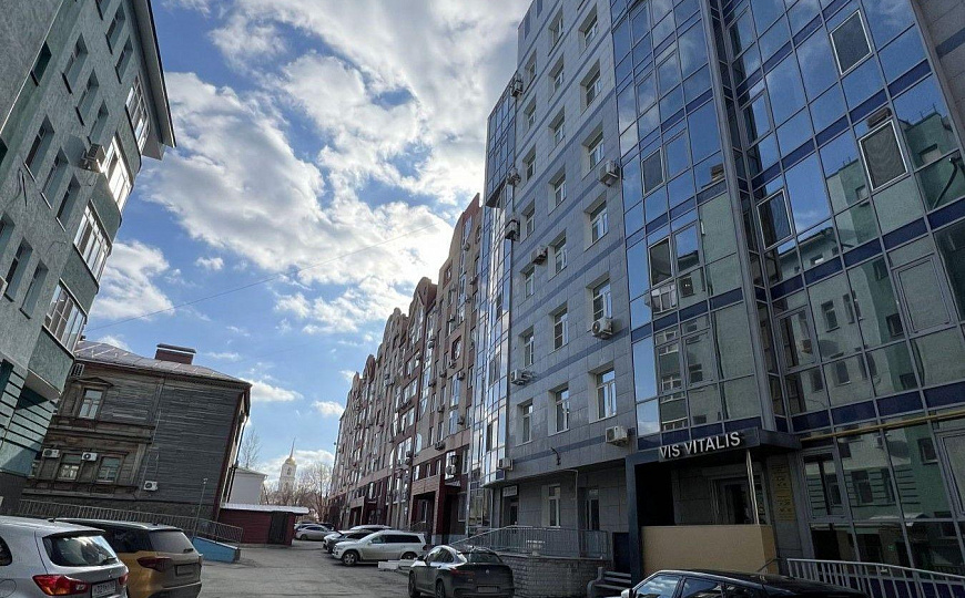 Офис 127 м² с кабинетной нарезкой  фото