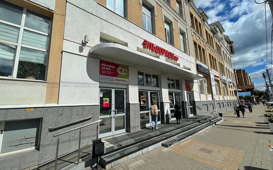 Сдам торговое помещение, 1 180 м² фото