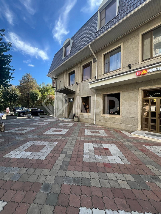 Сдам помещение свободного назначения, 112,8 м². От 8 м², 65 м², 32.8 м² фото