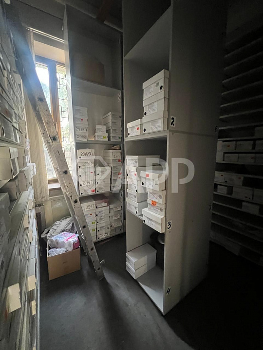 Сдам помещение свободного назначения, 112,8 м². От 8 м², 65 м², 32.8 м² фото