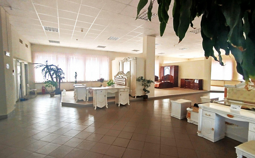 Сдам отдельно стоящее здание, 328 м² фото