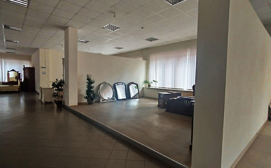 Сдам отдельно стоящее здание, 328 м² фото