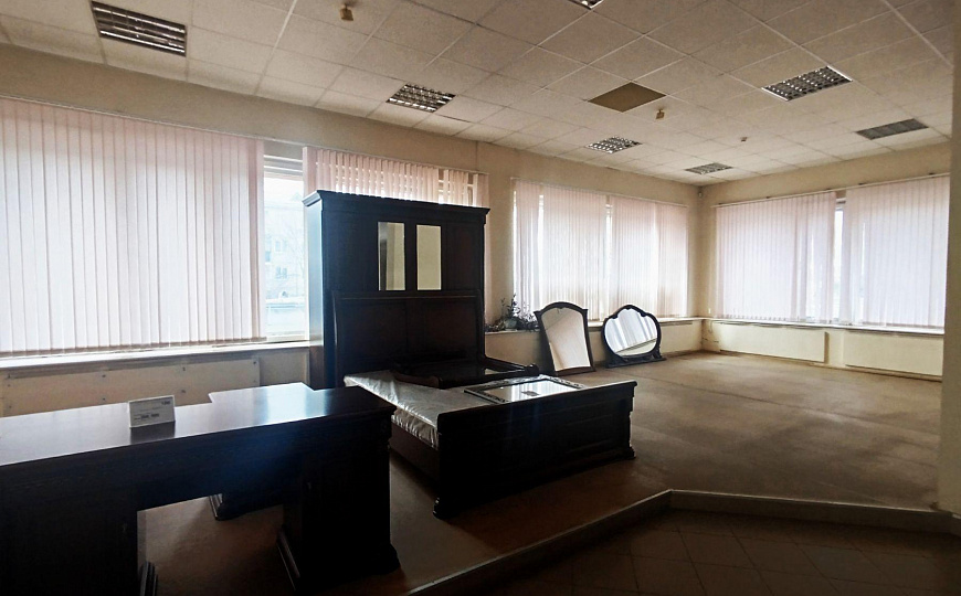 Сдам отдельно стоящее здание, 328 м² фото