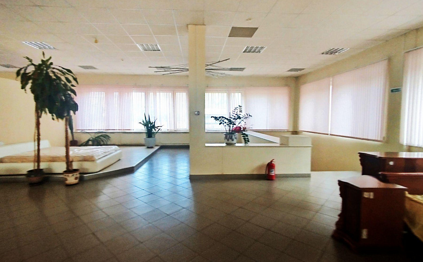 Сдам отдельно стоящее здание, 328 м² фото