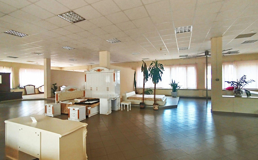 Сдам отдельно стоящее здание, 328 м² фото