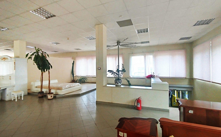 Сдам отдельно стоящее здание, 328 м² фото