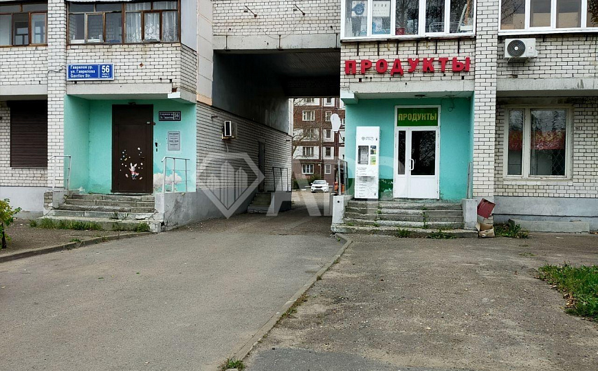 Сдаю 107м² на первом этаже первой линии фото